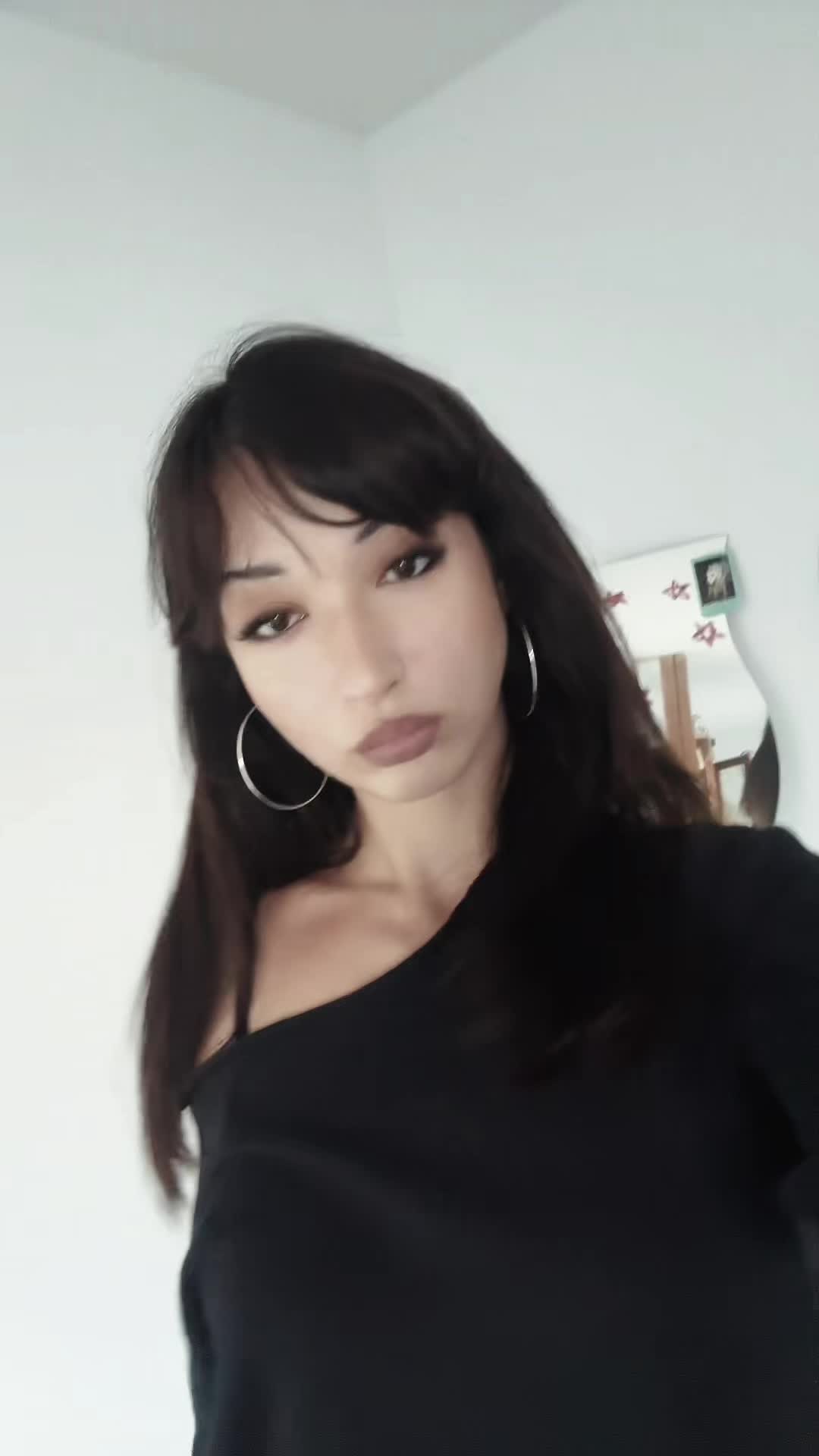 @reallycoolgirl123