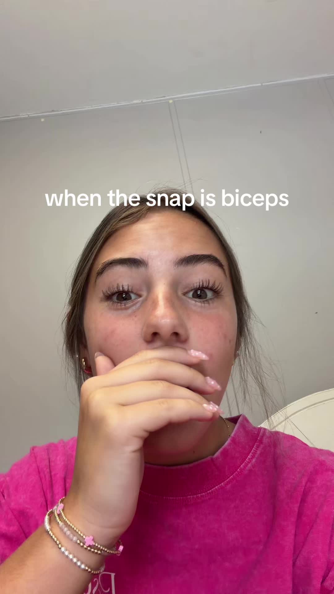 @👩🏽&zwj;🦯👩🏽&zwj;🦯&zwj;➡️