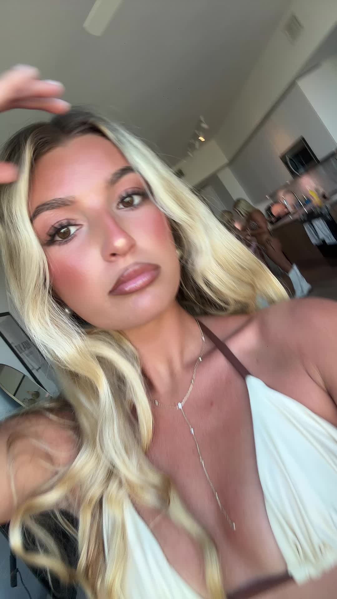 @Hi