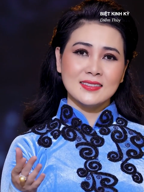 @Nam Việt Bolero
