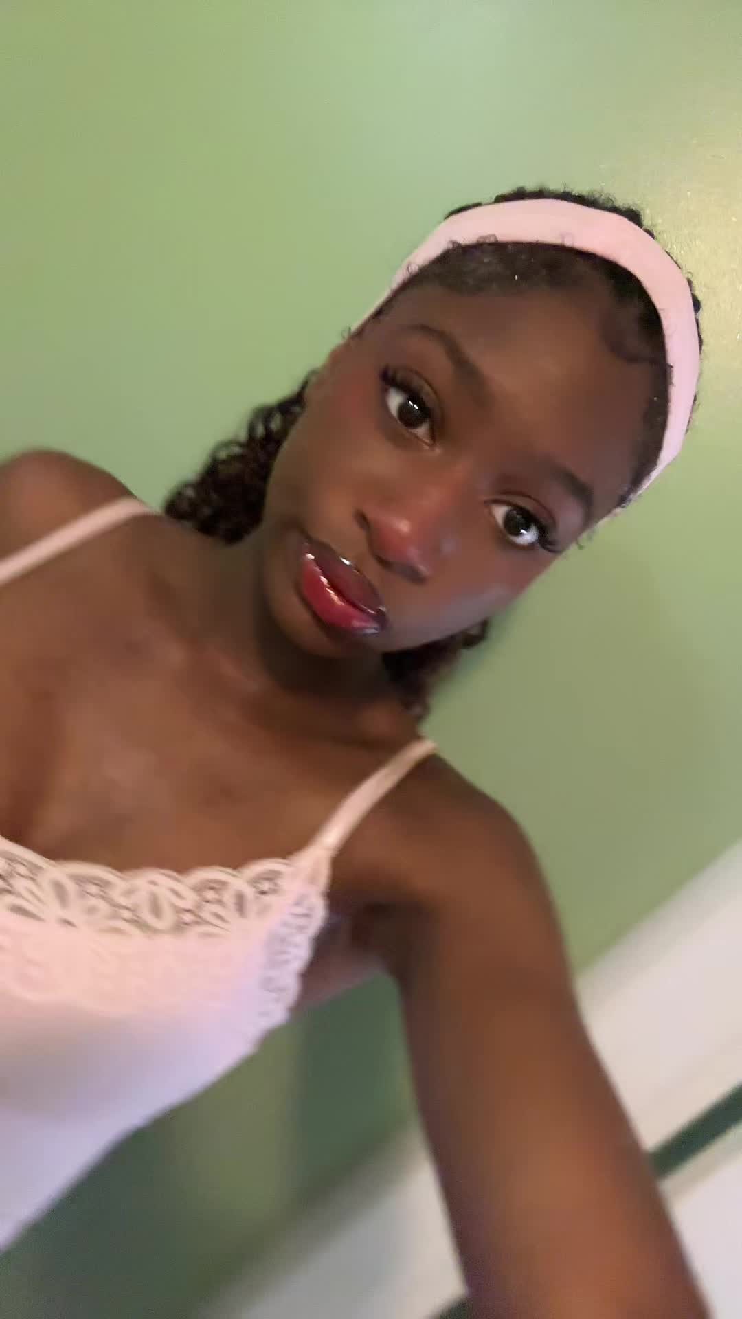 @yanaaaa♥️