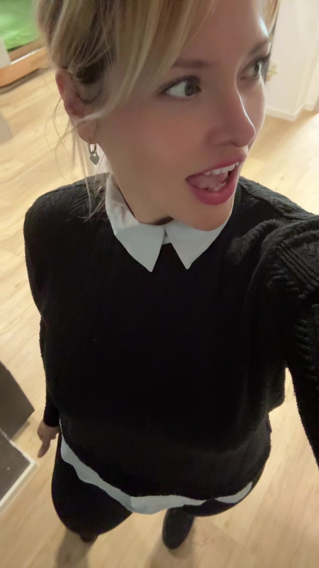 @Anika_Carina🦅
