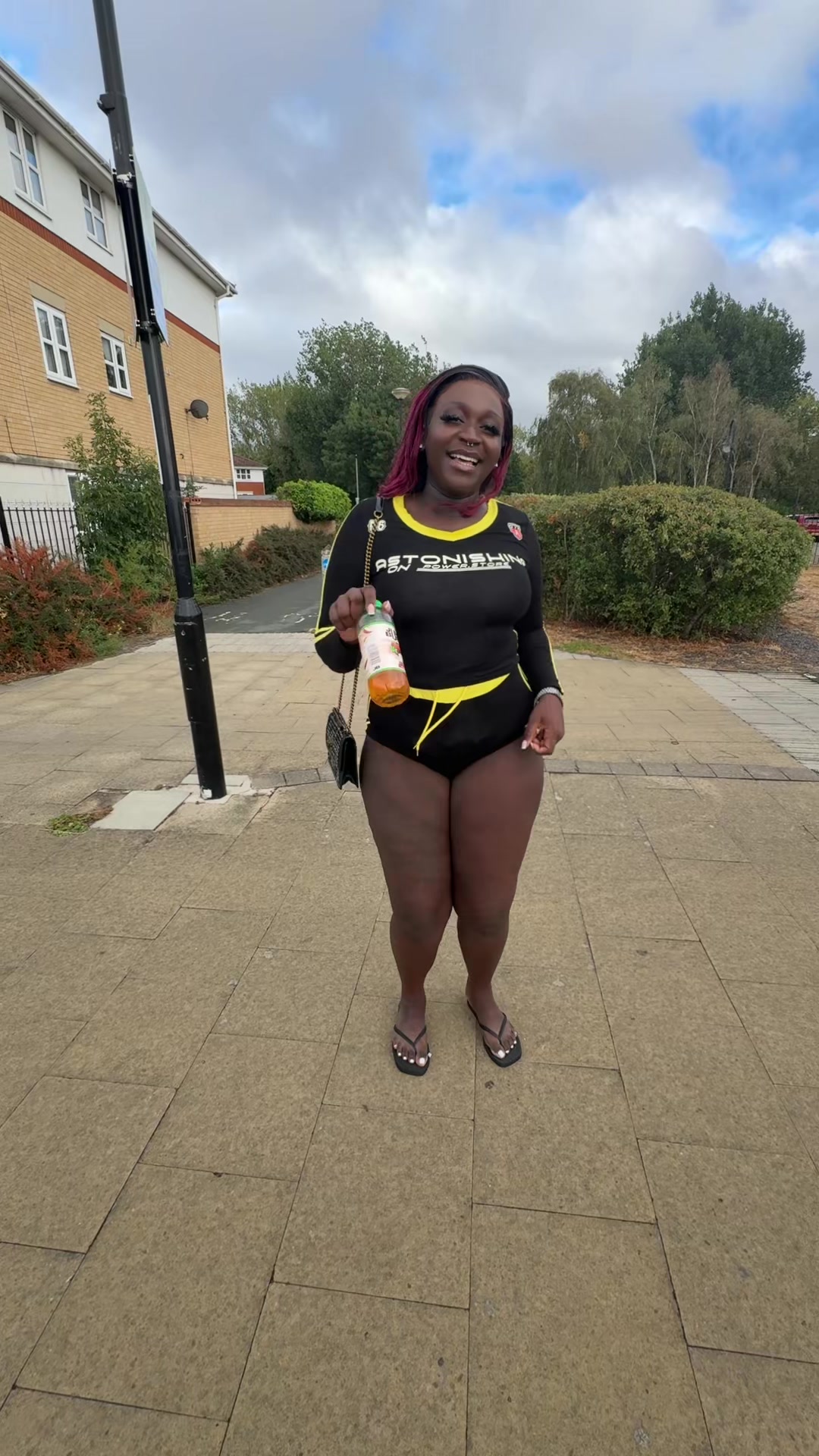 @IAMREIGNDOLLL
