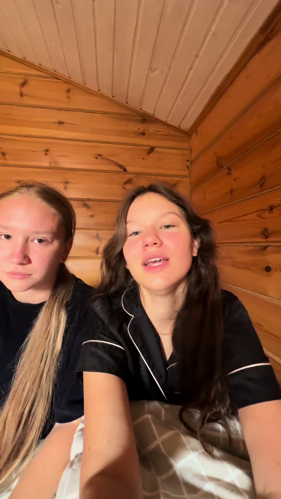 @Anastasia🐈⬛