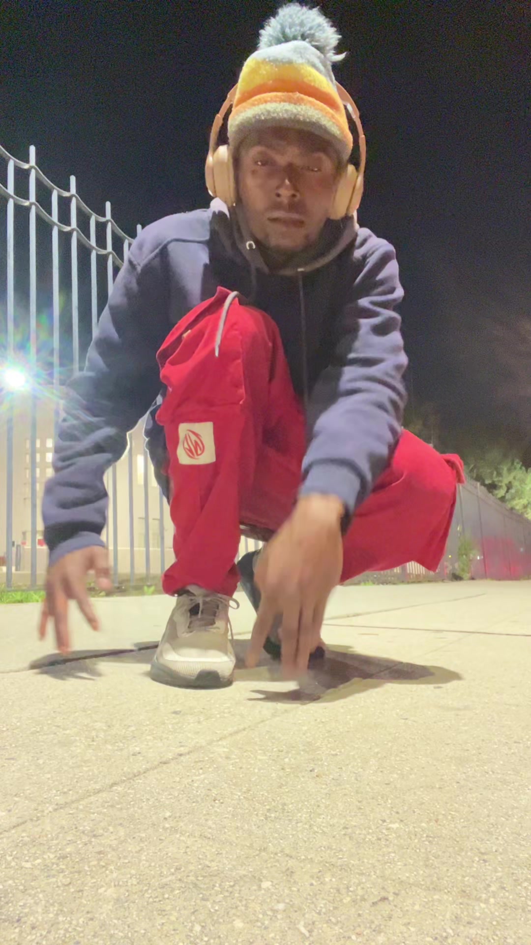 @LV