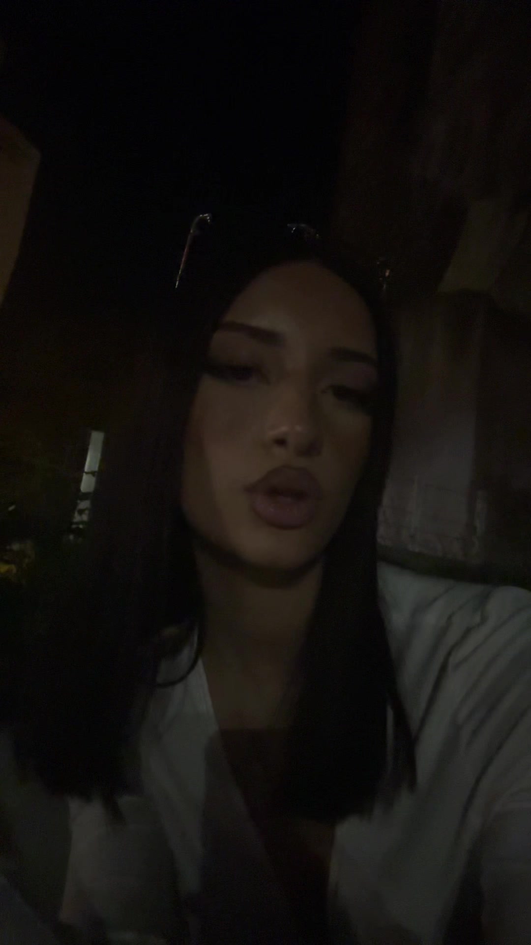 @𝔇