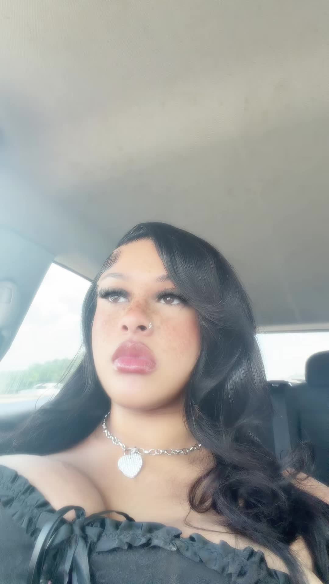 @🫶🏼