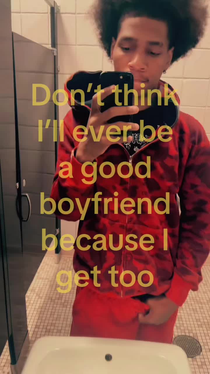 @⃟