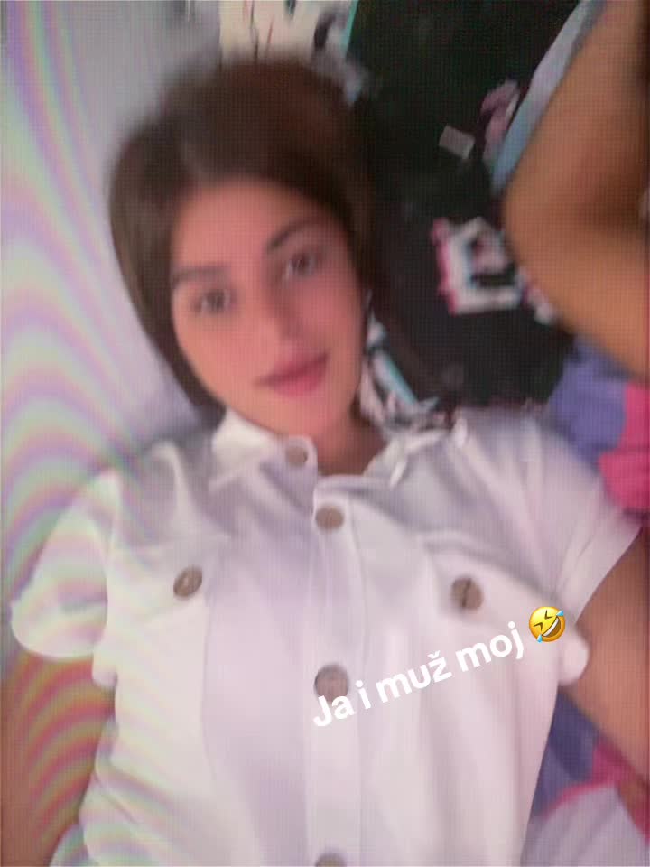 @Adelisa