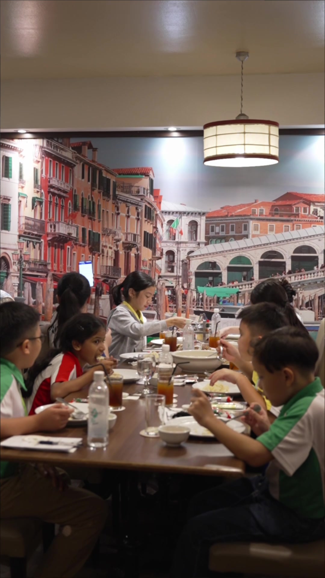 @Fratini's