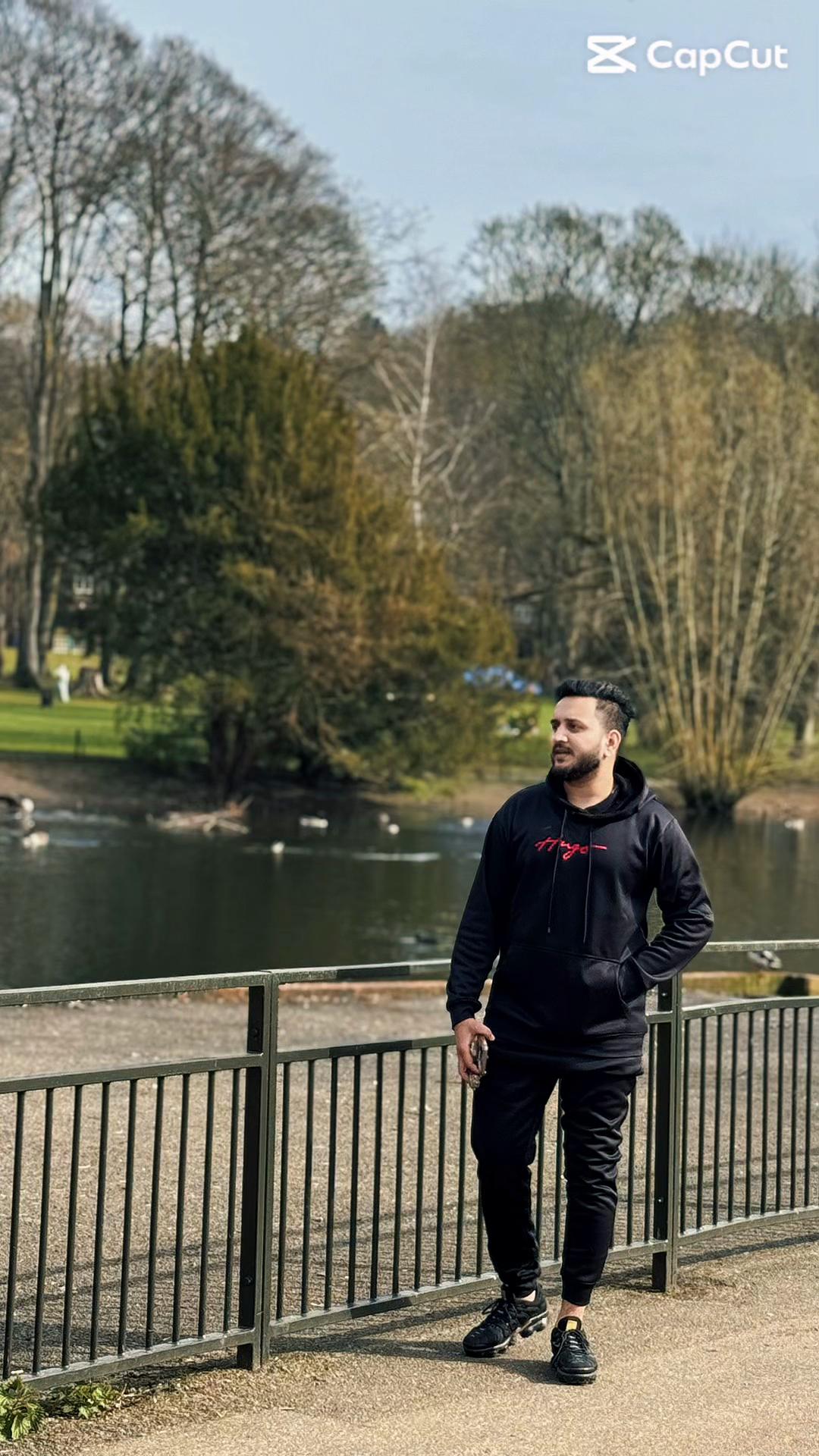 @Hassam_rajpoot🇬🇧