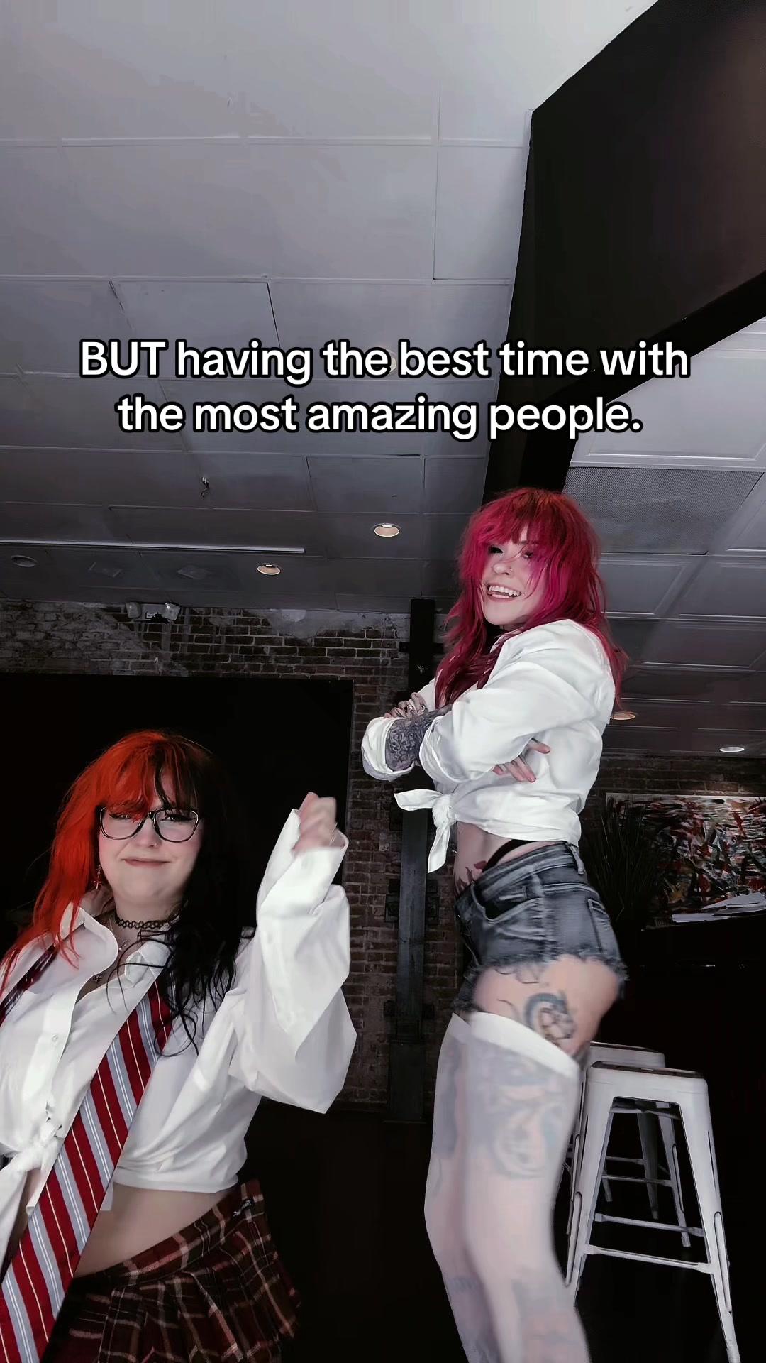 @Holofox