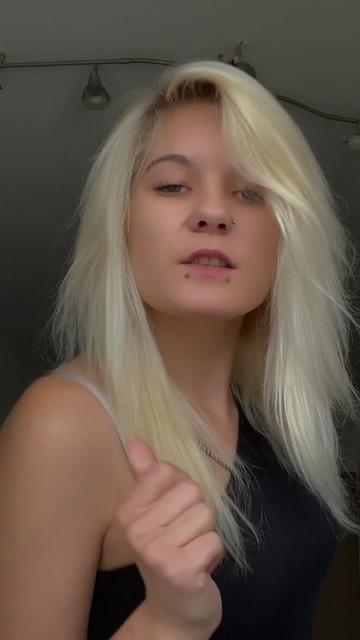 @Celine_cz