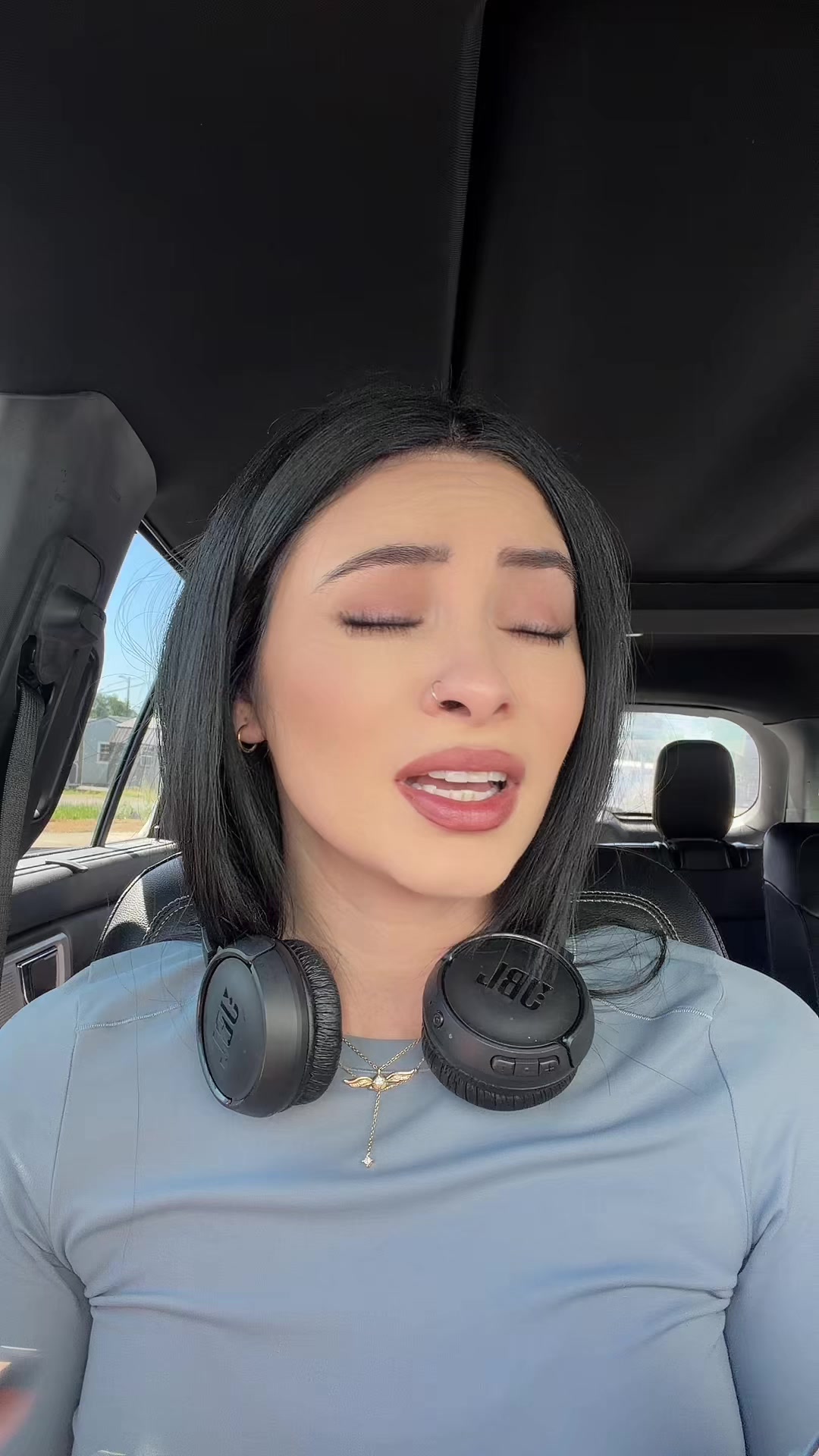 @shyycliine