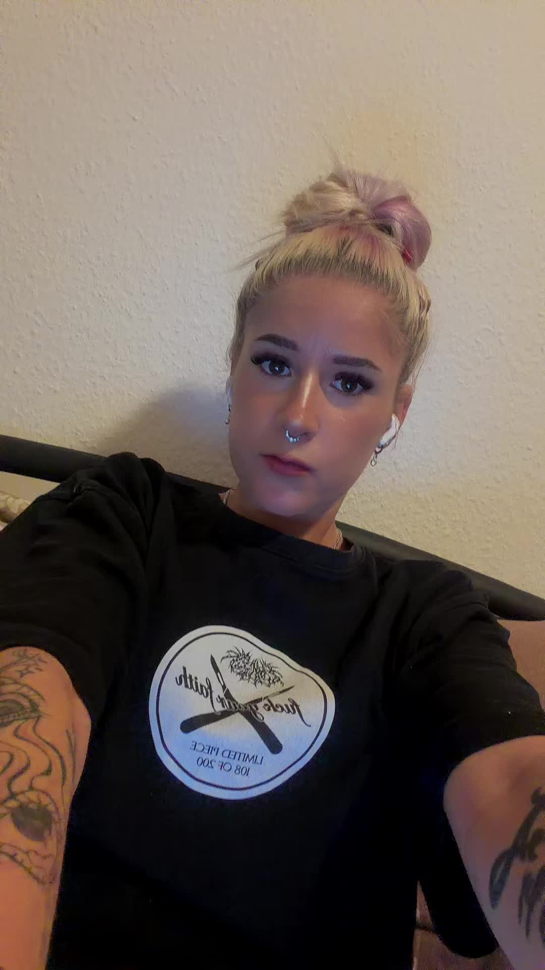 @prettybutblond