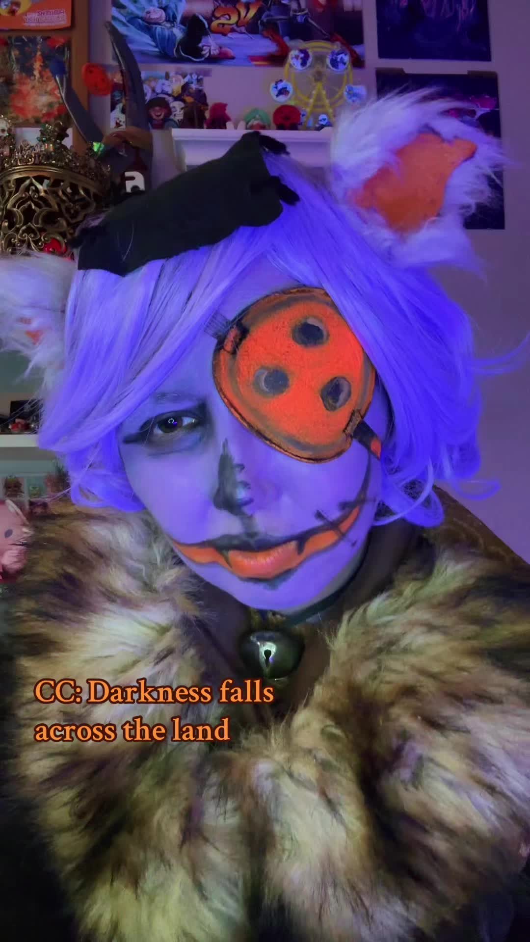 @caretcosplays