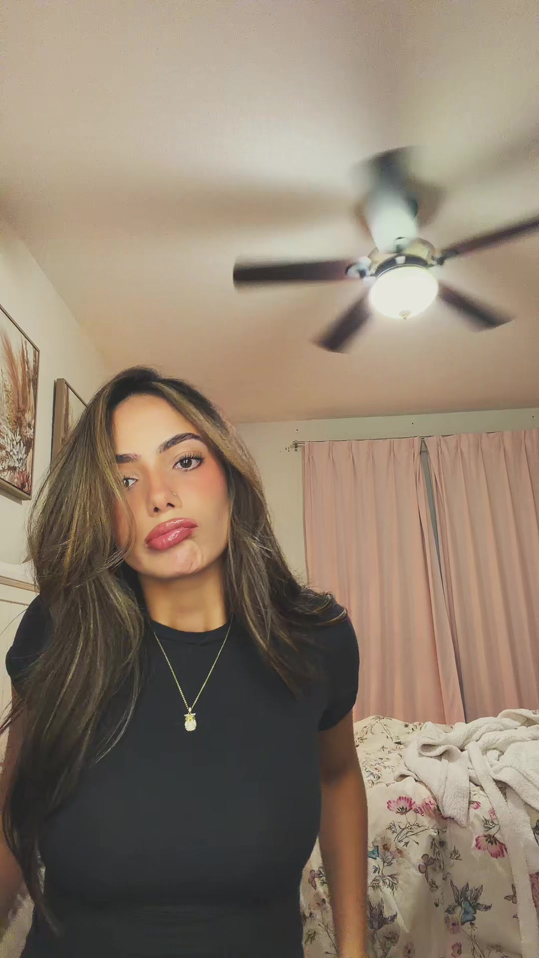 @YelloHelo