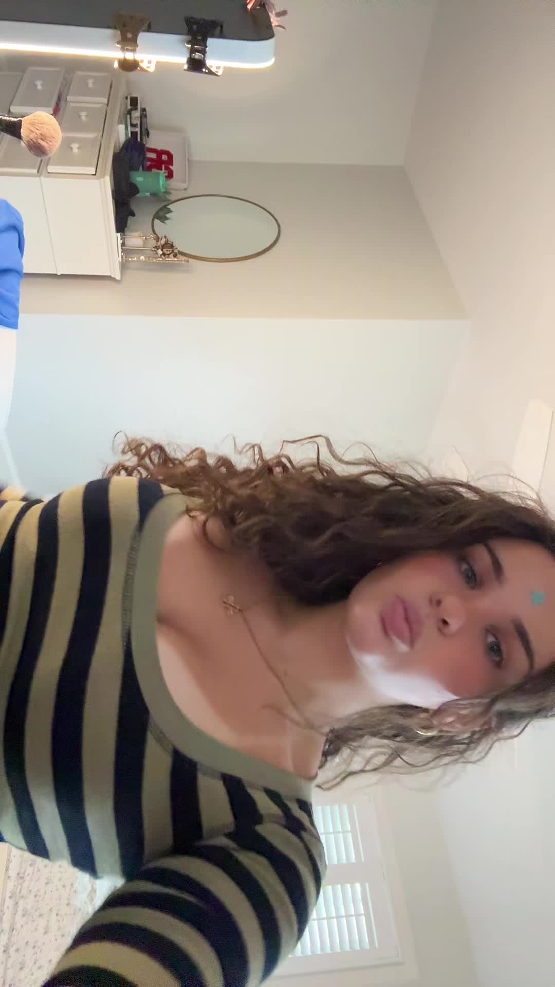 @⃟