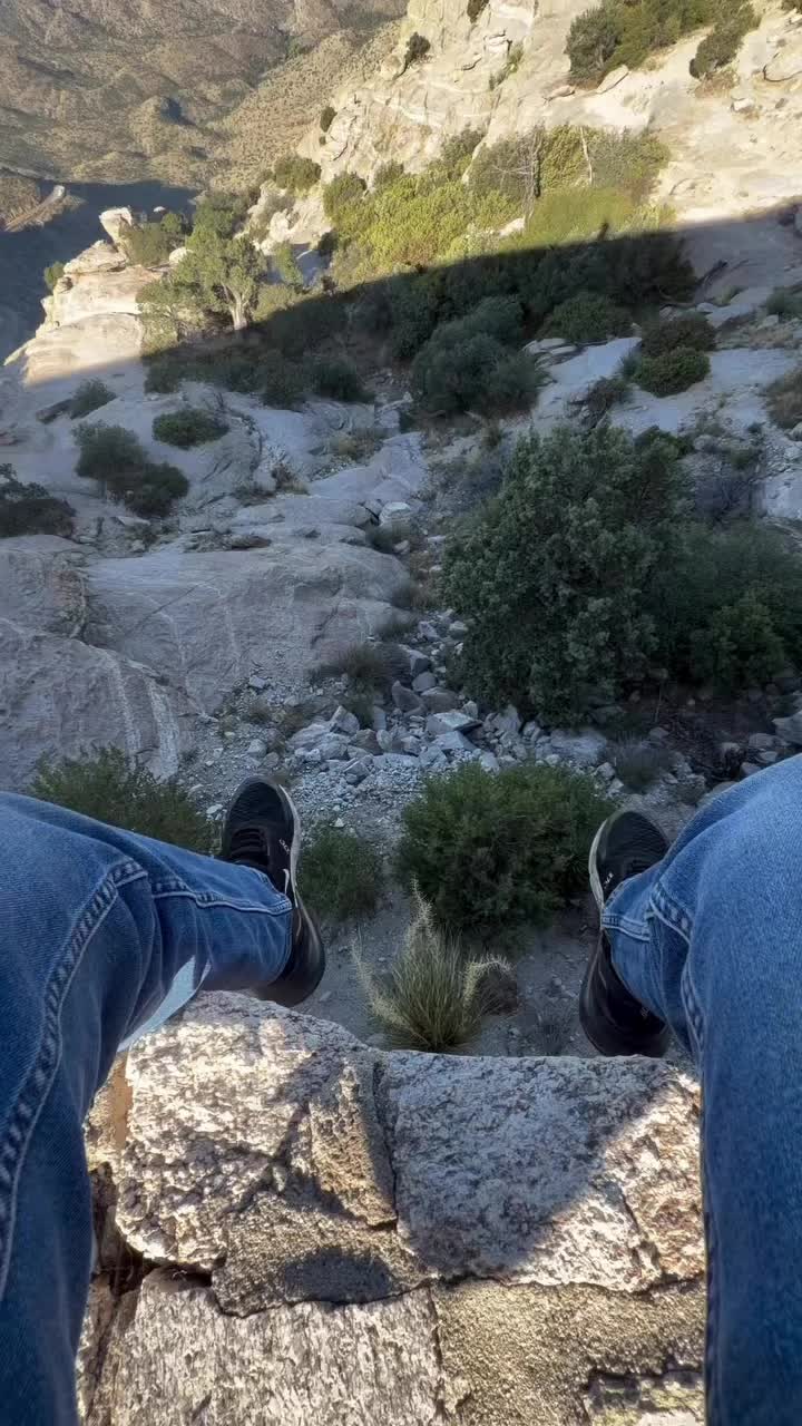 @Ayeyoa_600