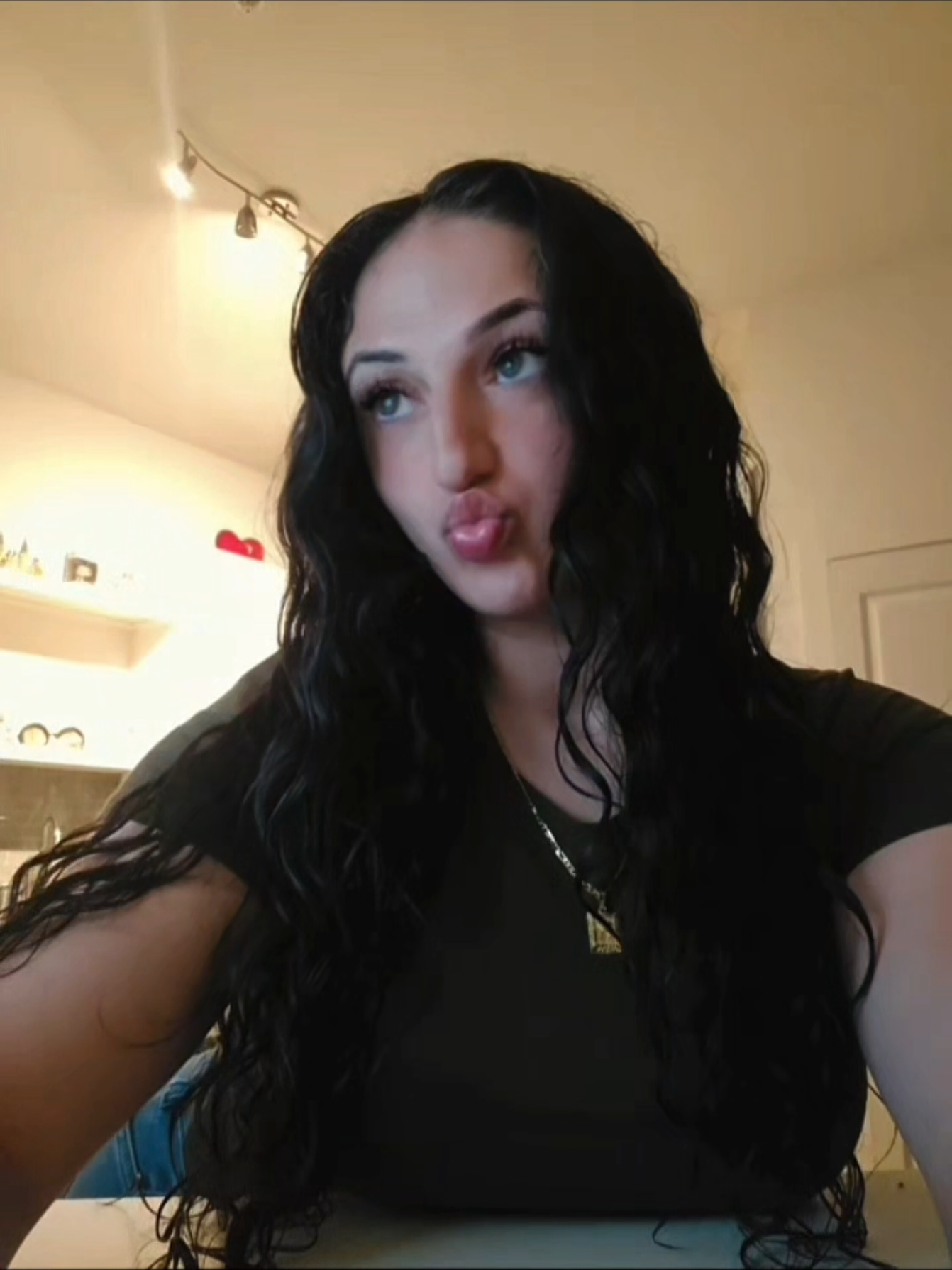 @Kathy Cantú