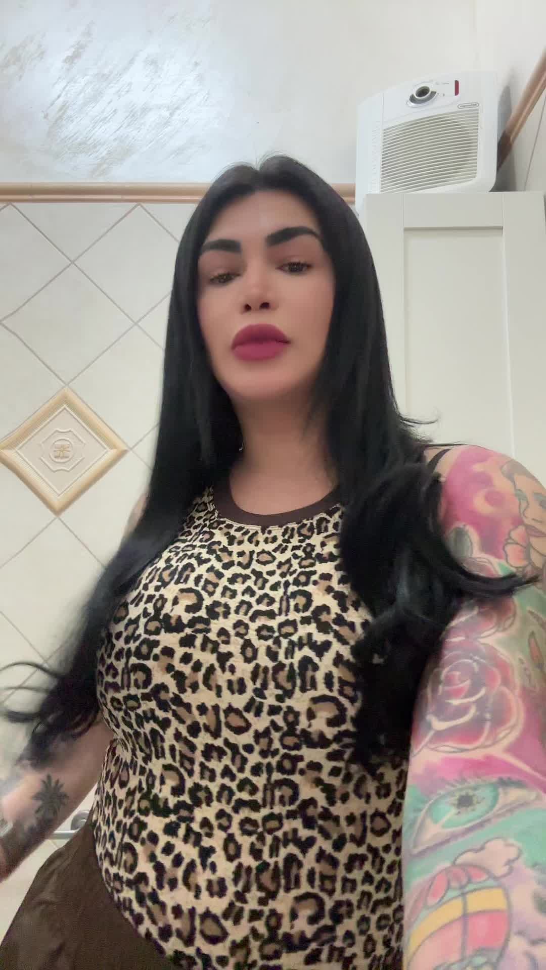 @VITTORIA DI LUPO 🐺