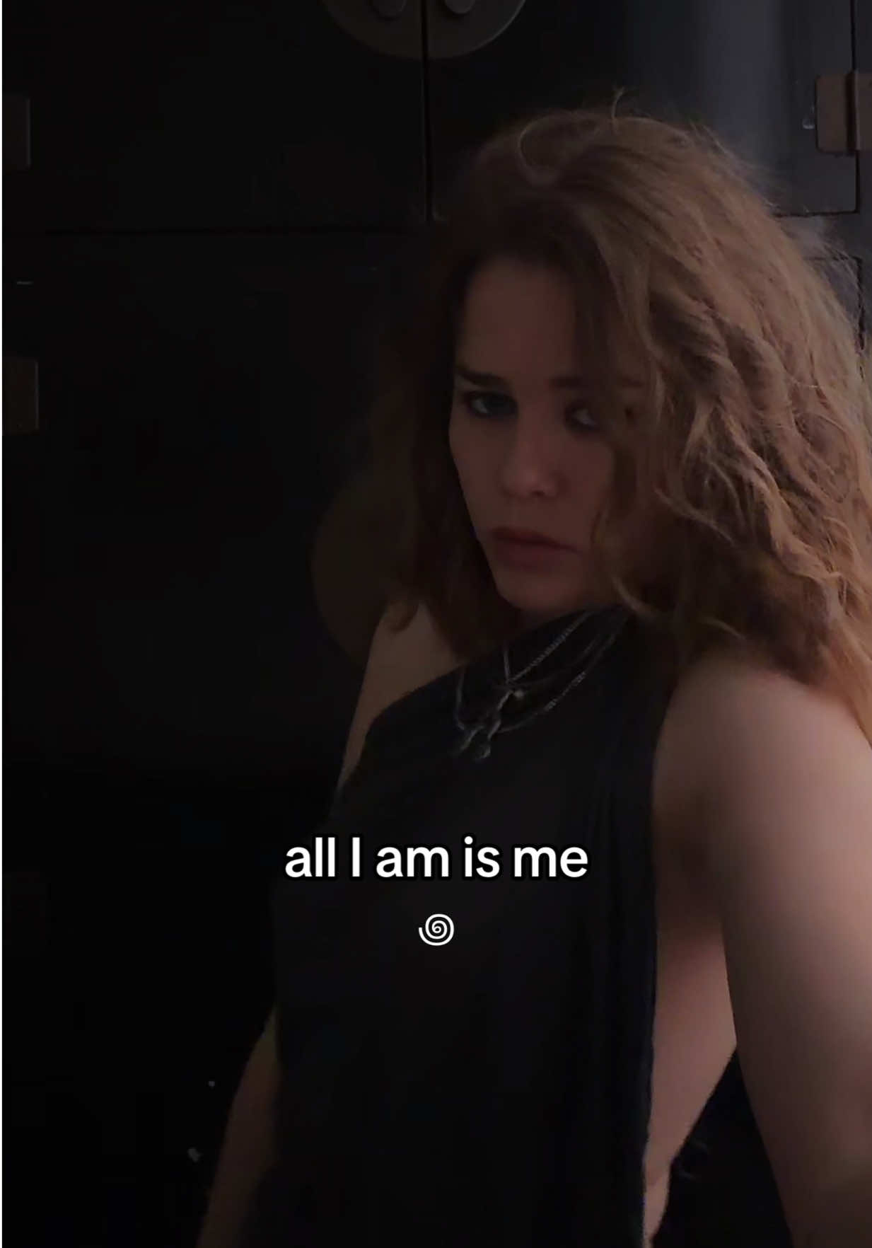 @ANNA8ELLE