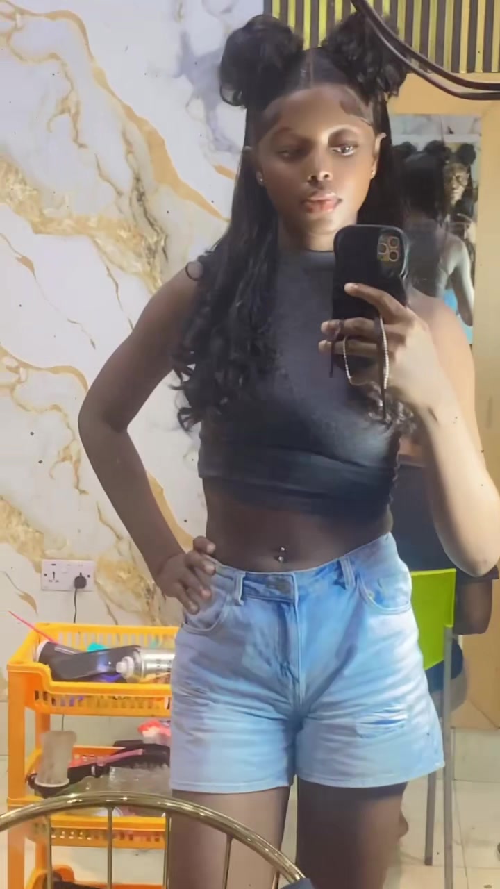 @EllaDella