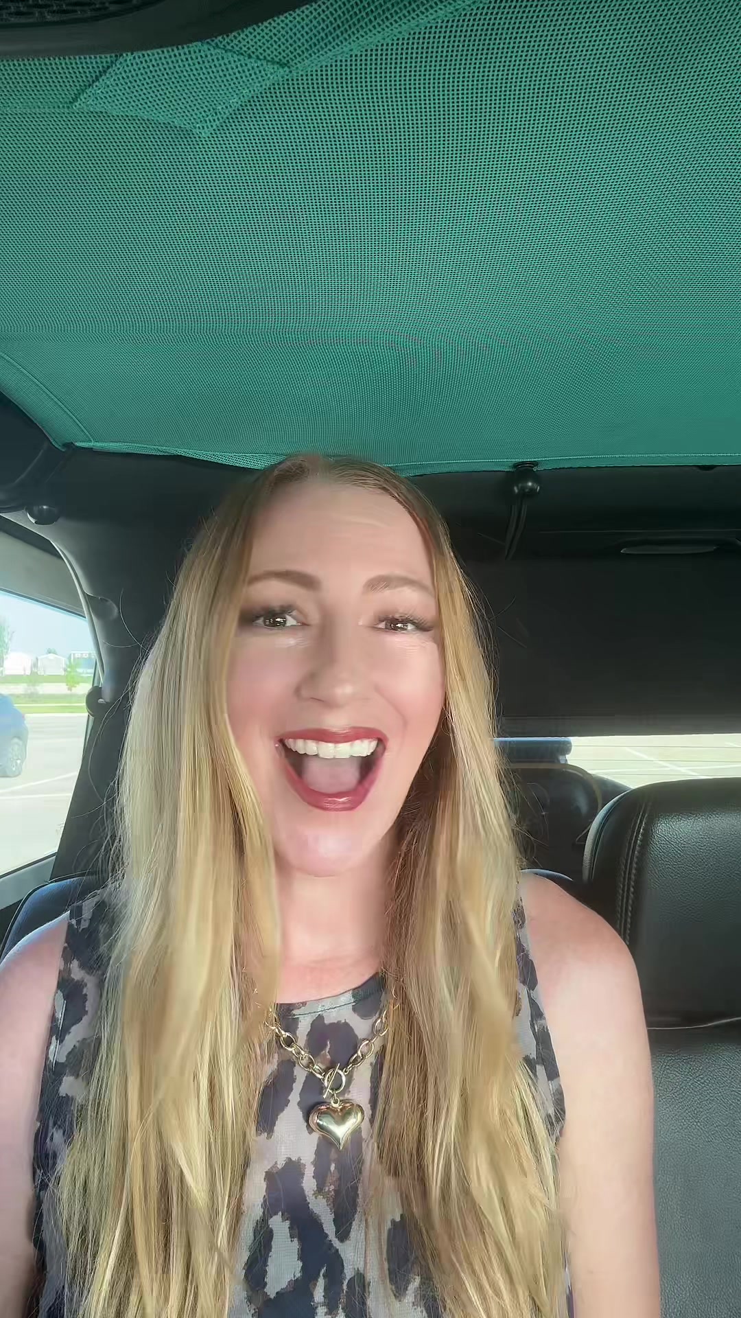 @MichelleShelly