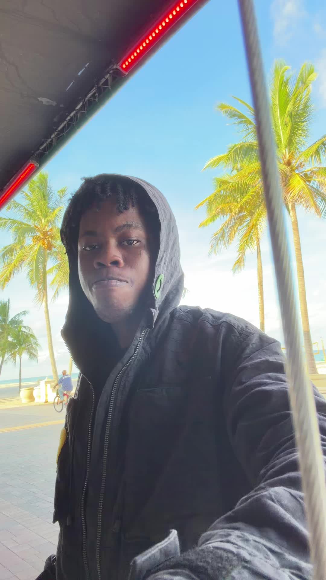 @🦇