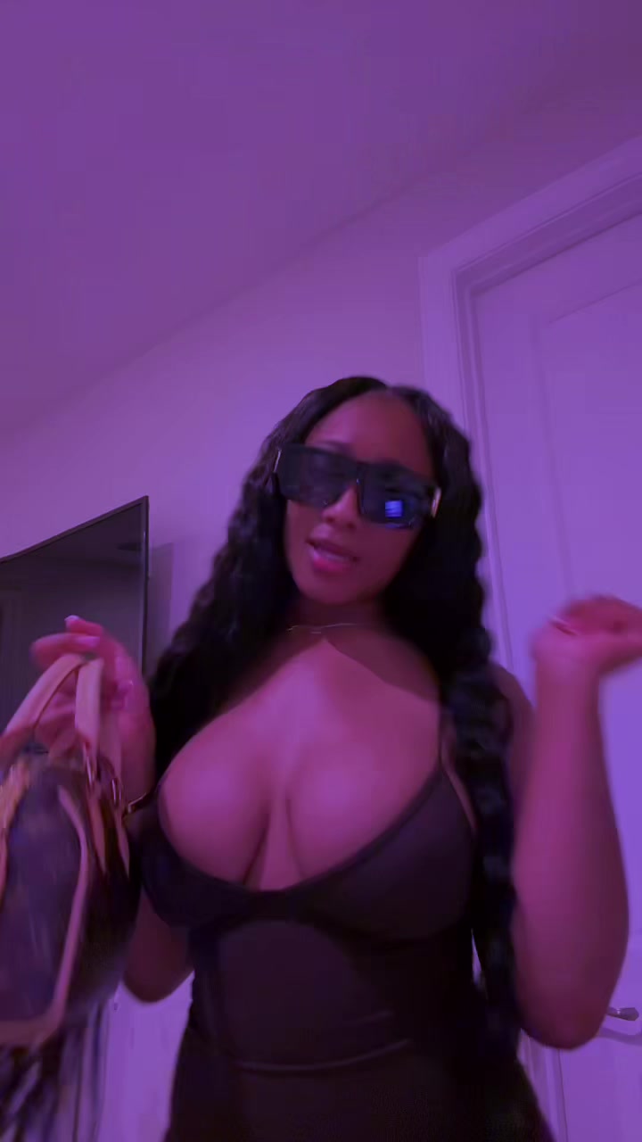 @Tia Armani