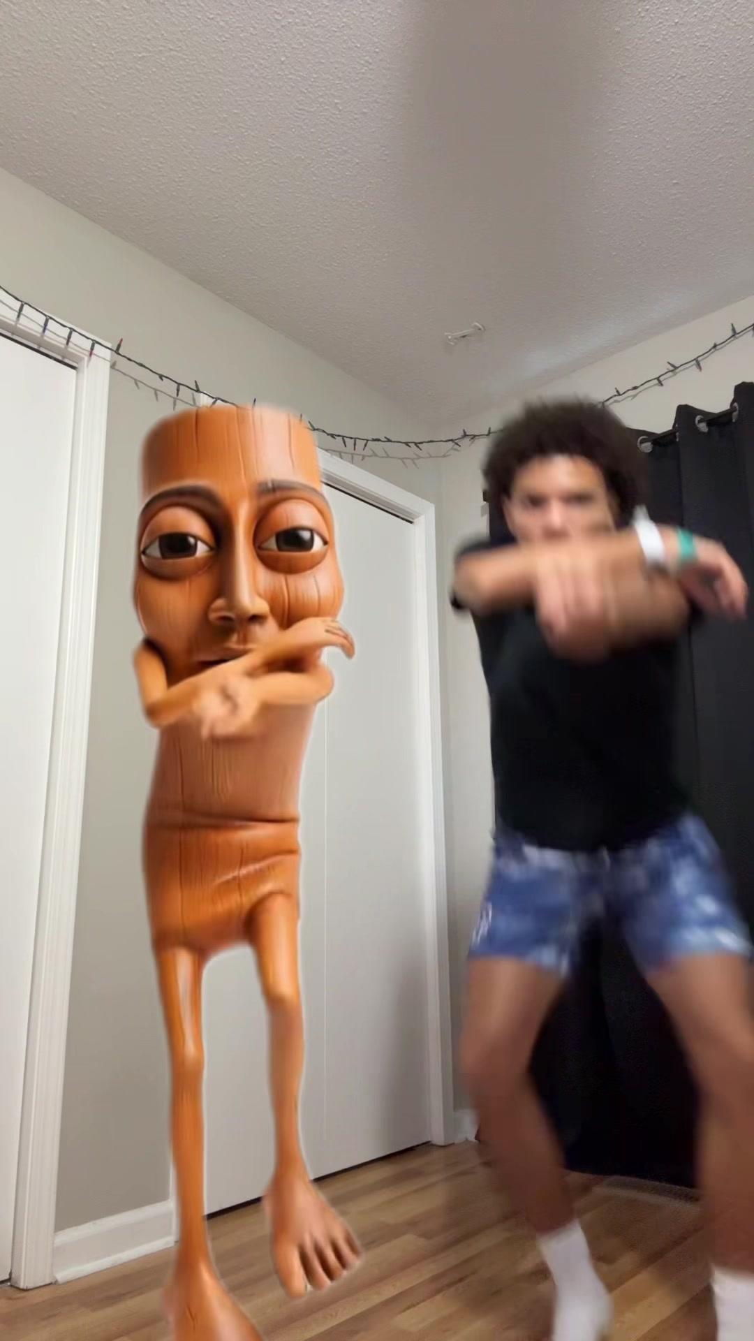 @🐜
