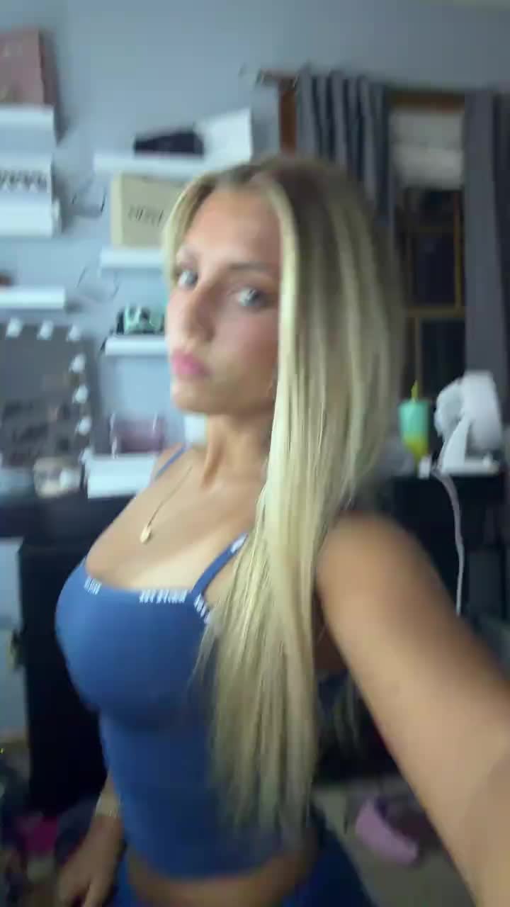 @Ava 💖🐻