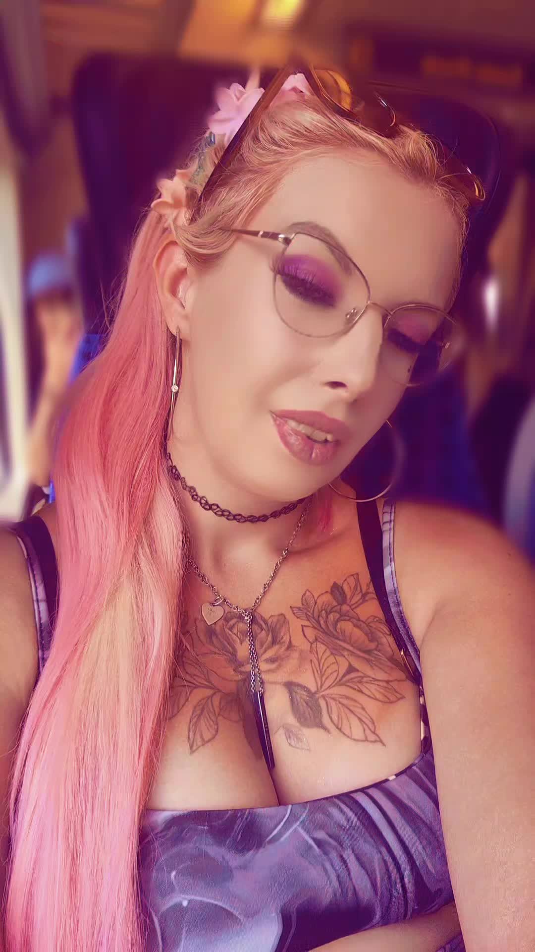 @Icequeen_official
