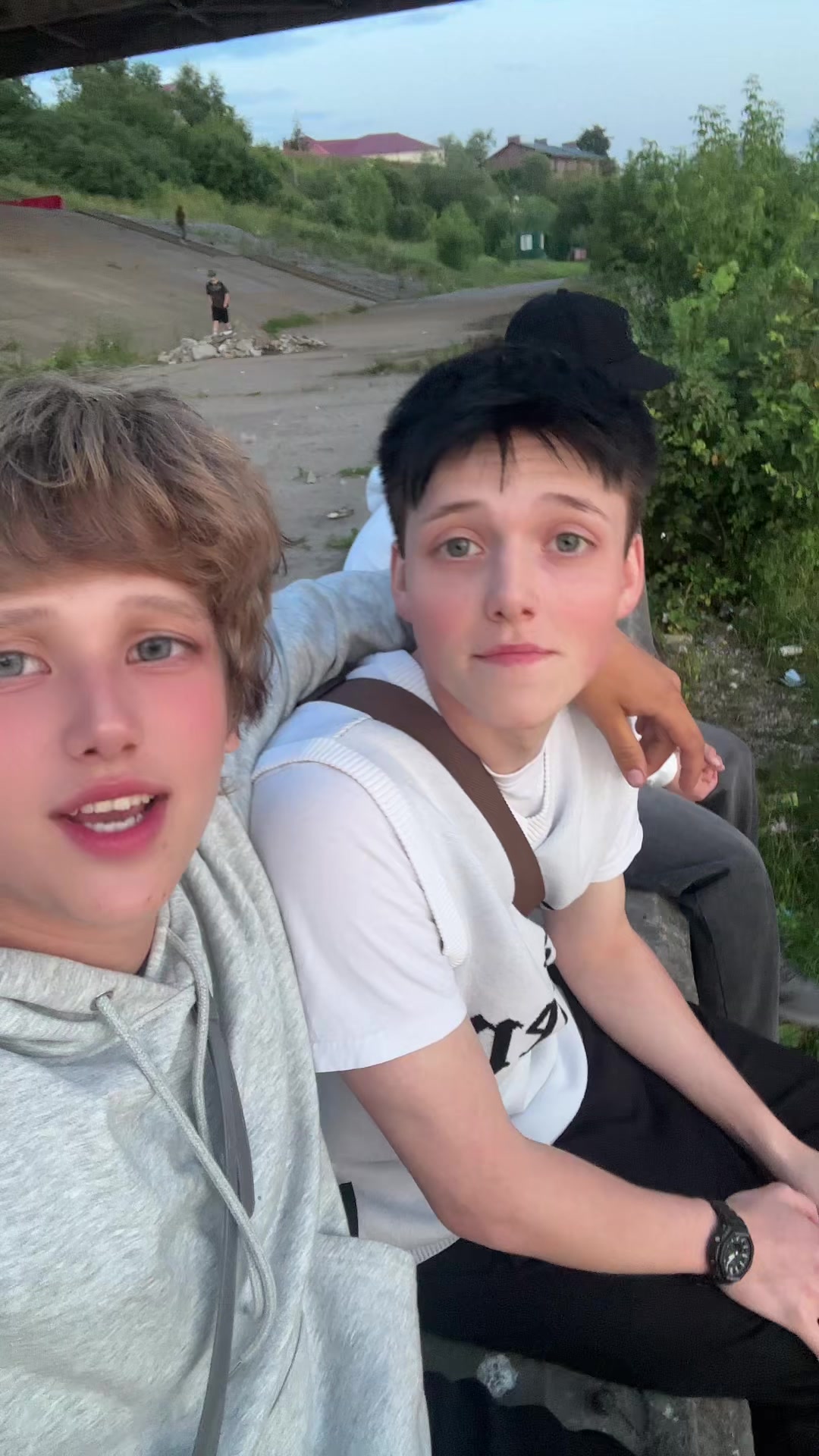 @хз