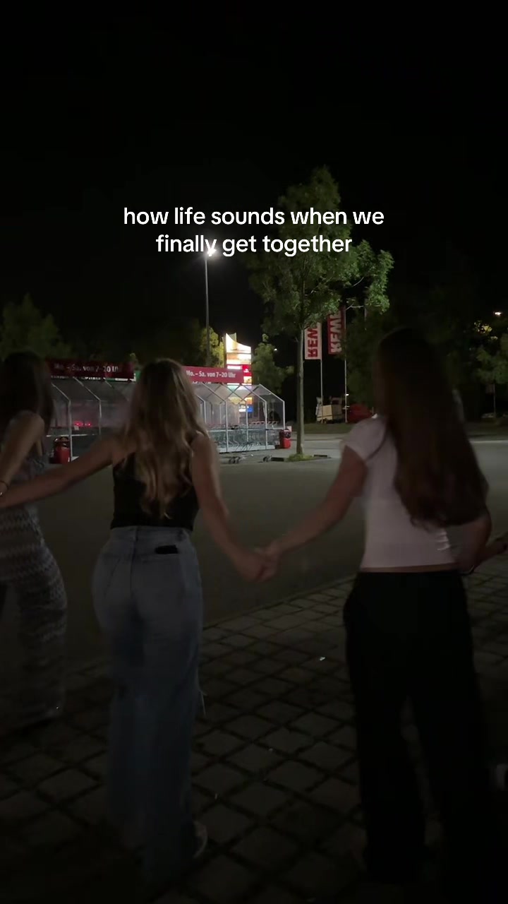 @Luna