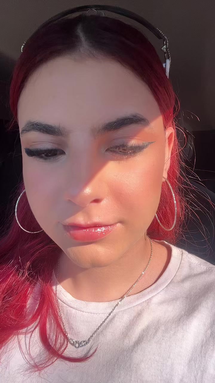 @xovana ☀️