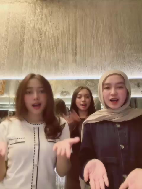 @azuziii
