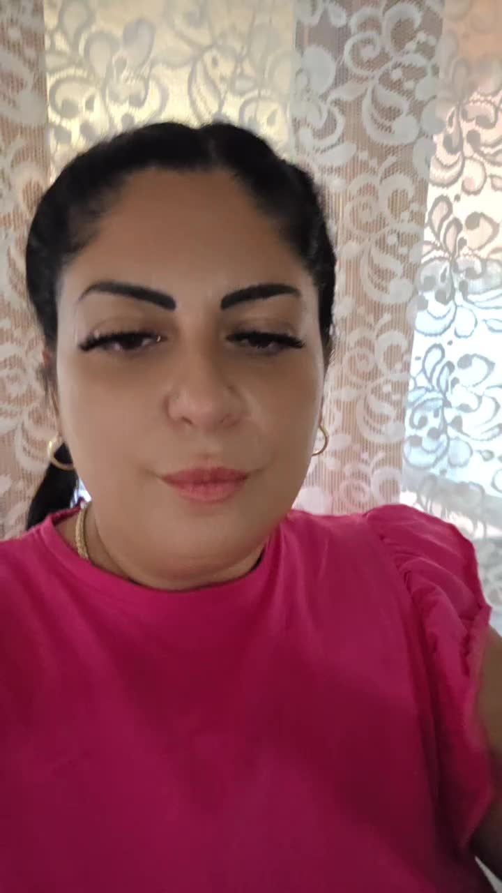 @Adelina Ade
