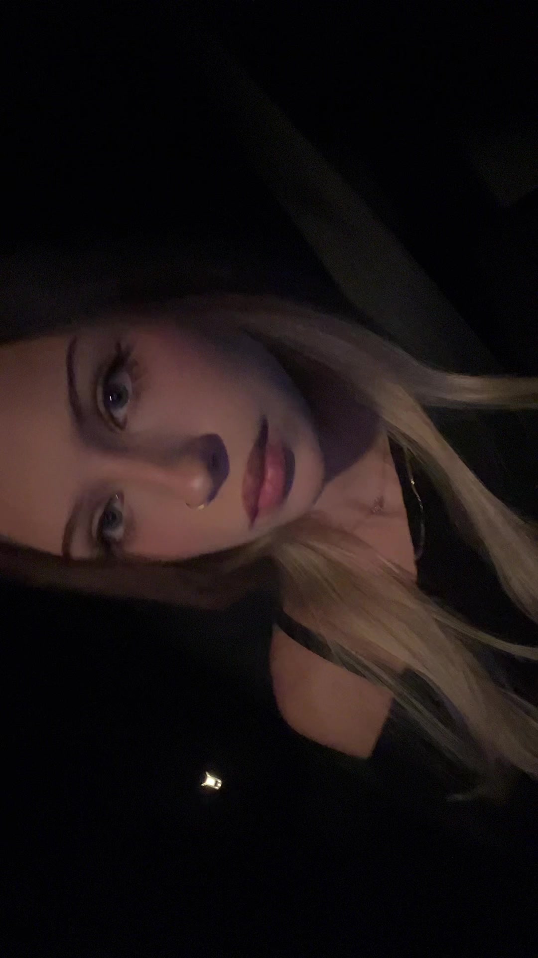 @𝐫