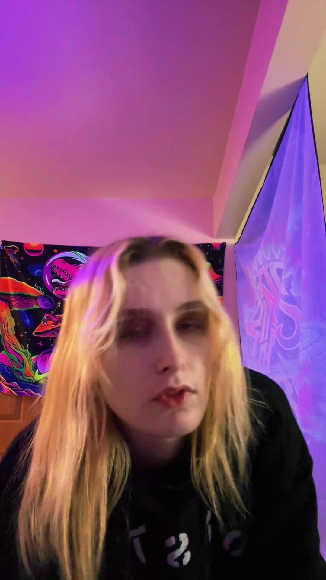 @R̷i̷f̷t̷W̷a̷l̷k̷e̷r̷