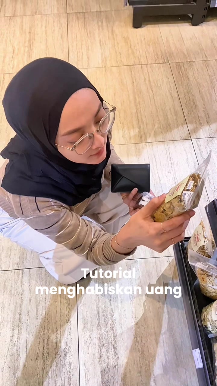 @Ayundiary~
