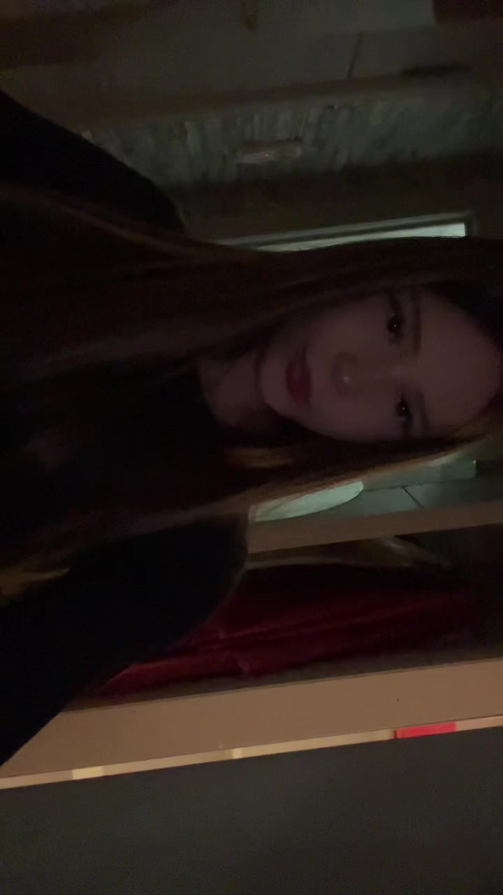 @nikasx🪽