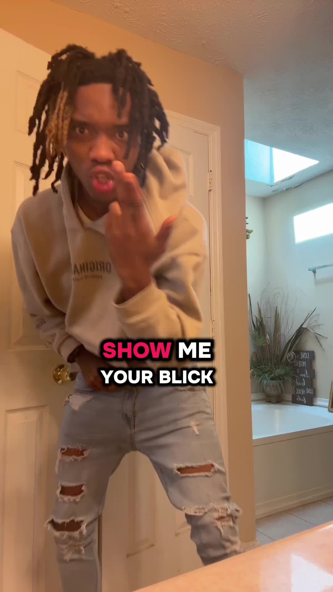 @Saysanni