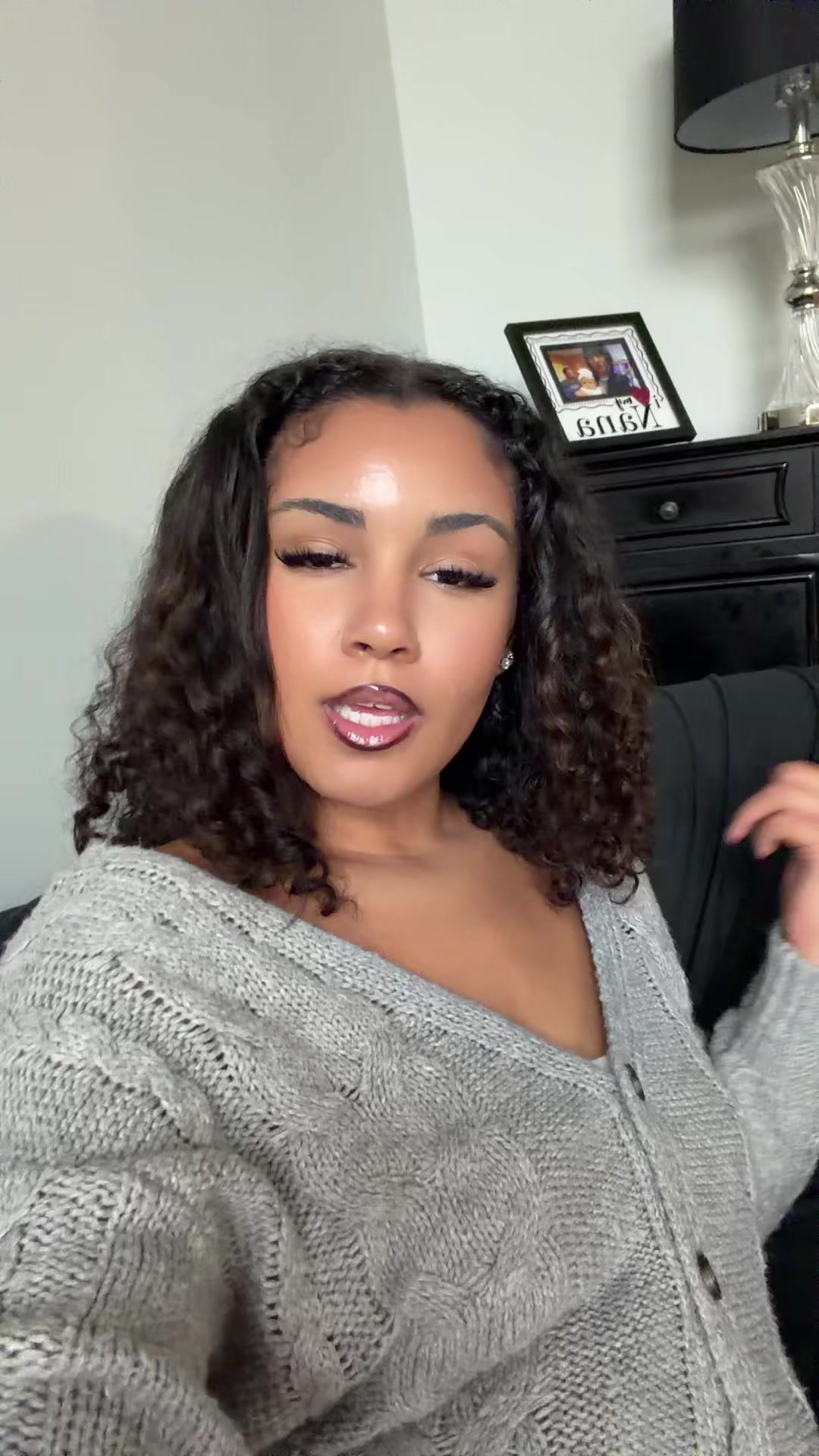 @tavennicole