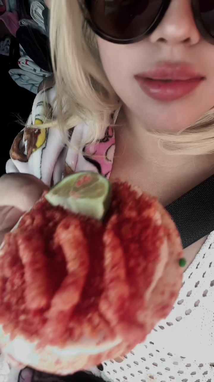 @ItsClara E