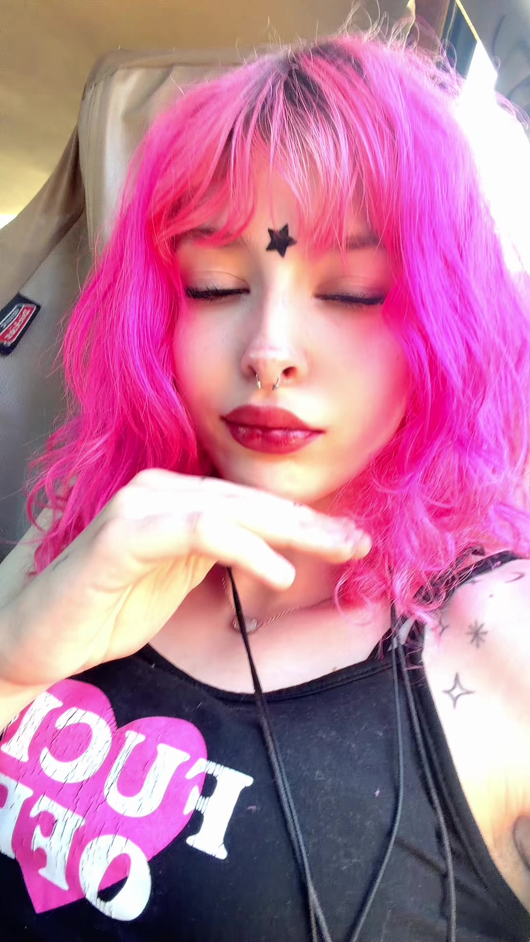 @avi