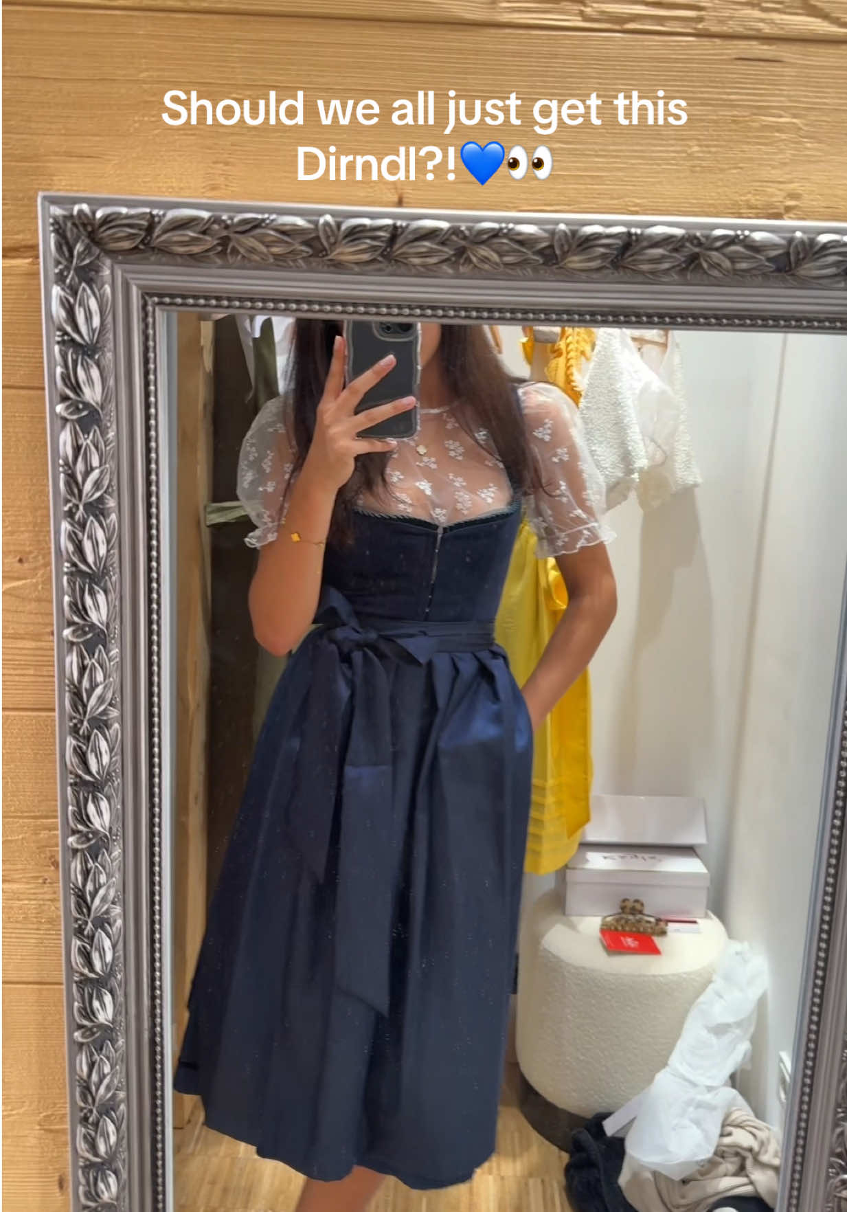@Dirndl & Stenz🌸