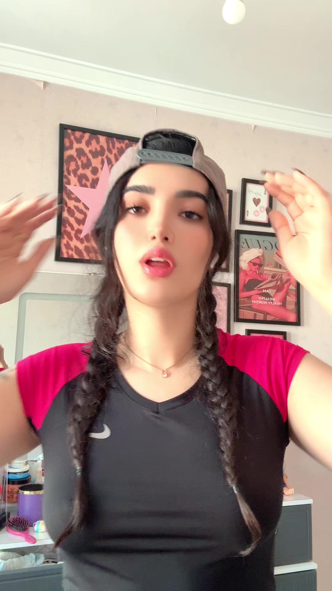@Melika Nazari310