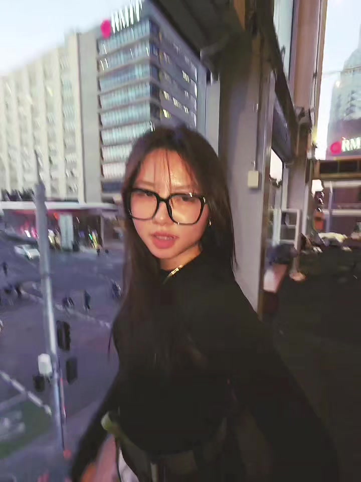 @Łiśa&ensp;V&icirc;ncenz&ouml;