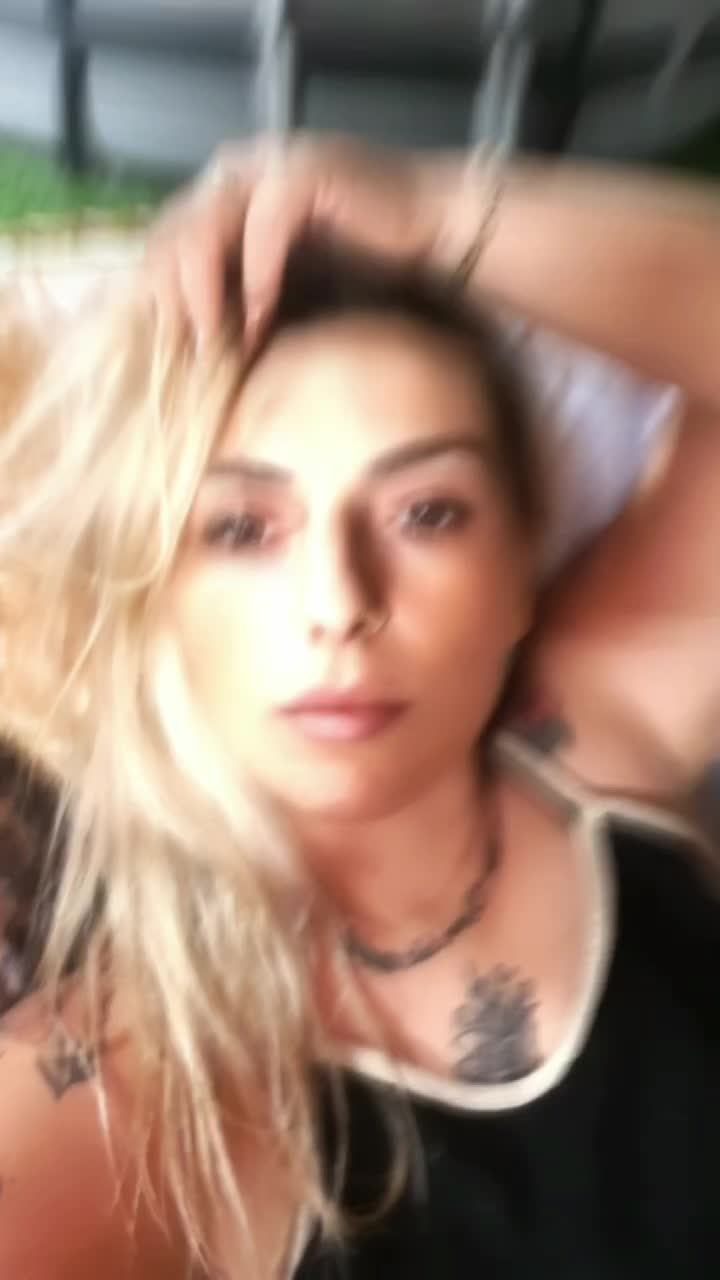 @Ɩą զųɛɛŋ ɖɛƖƖą ۷ɛŋɖɛɬɬą 👑🖤🔥